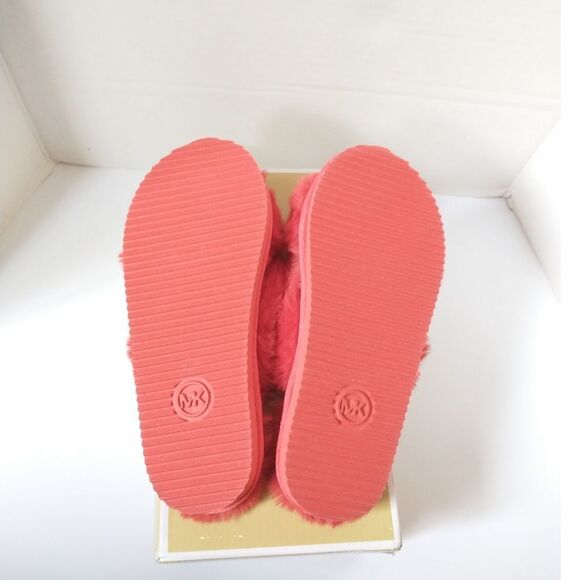 New! MICHAEL KORS Women's Lala Faux Fur Slide Sandals Sea Coral Size 6 Open-Toe - Picture 9 of 9